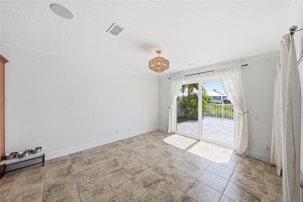 Listing Photo 35