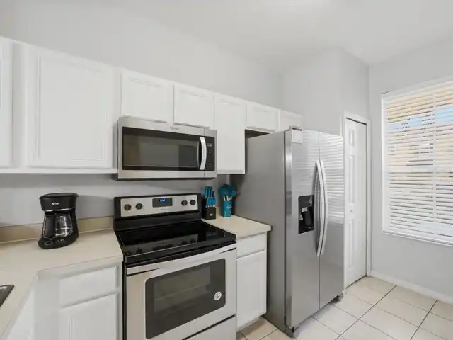 Listing Photo 7