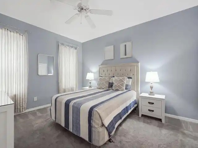 Listing Photo 12
