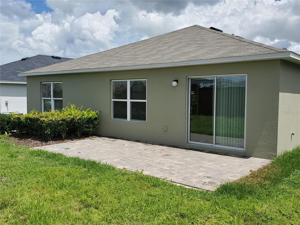 Listing Photo 11