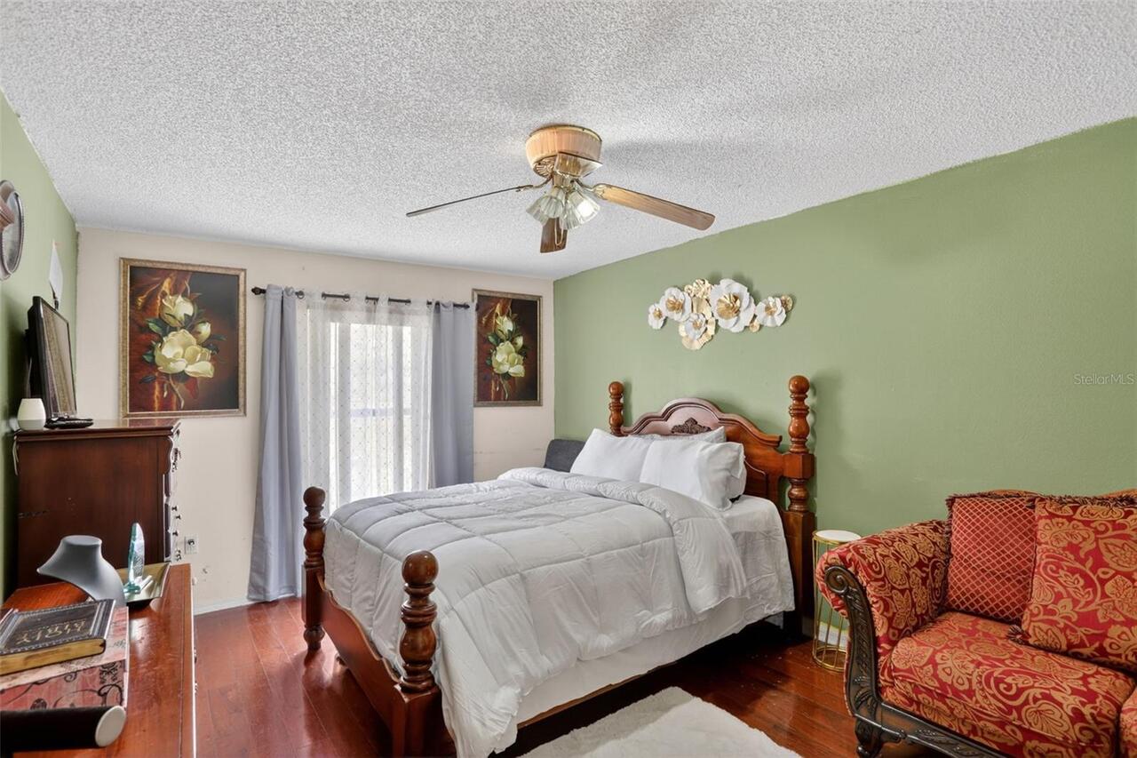 Listing Photo 14
