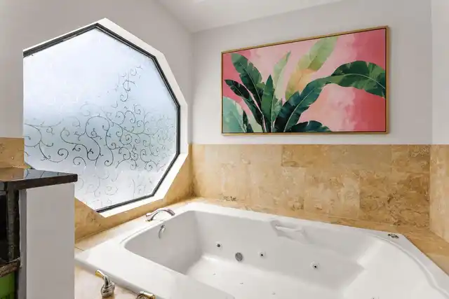Listing Photo 34