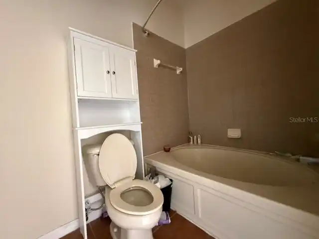 Listing Photo 15