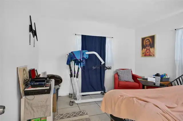 Listing Photo 19
