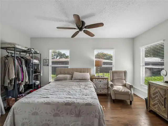 Listing Photo 22