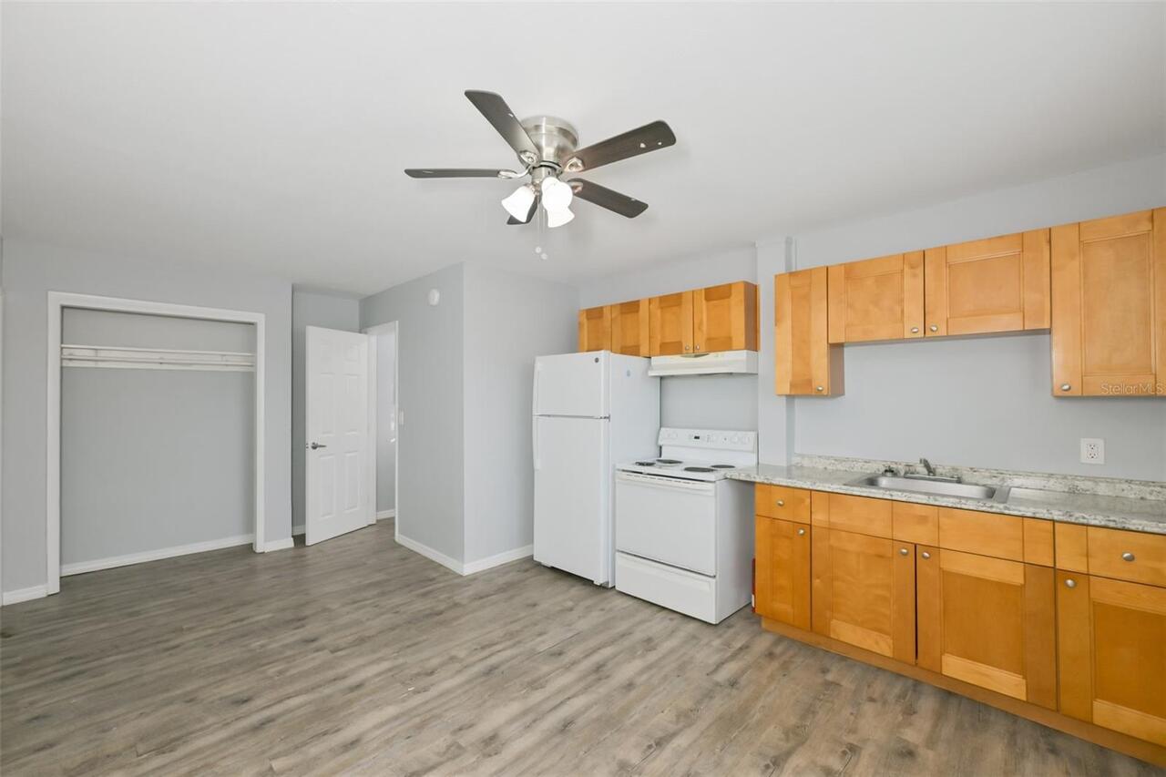Listing Photo 9