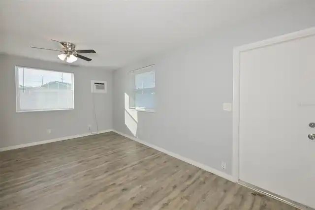 Listing Photo 6