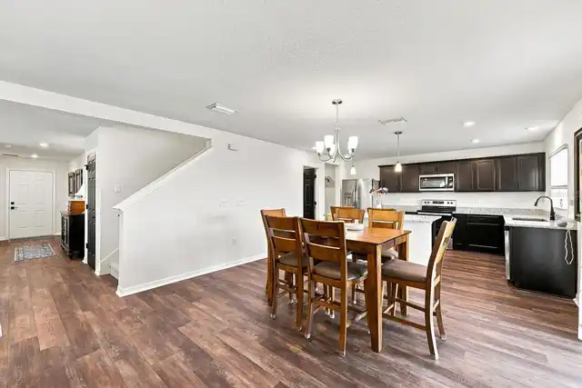Listing Photo 8