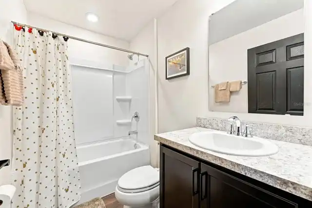 Listing Photo 14