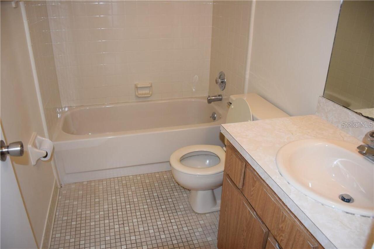 Listing Photo 9