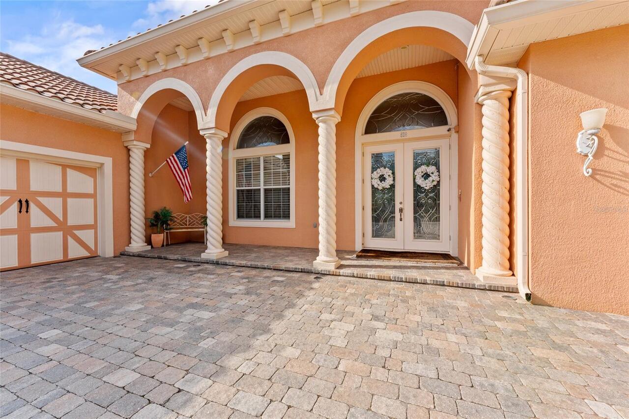 Listing Photo 11
