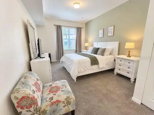Listing Photo 10