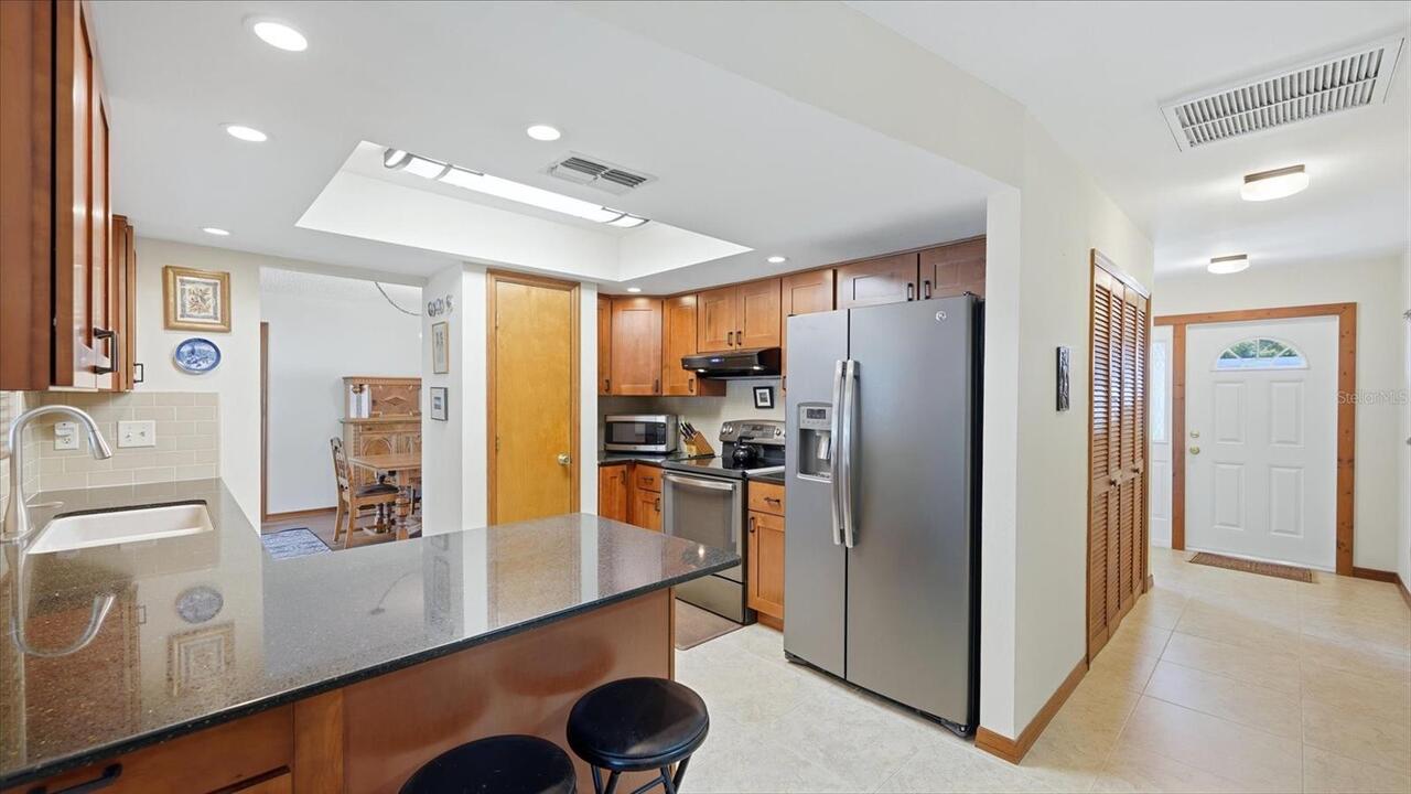 Listing Photo 10