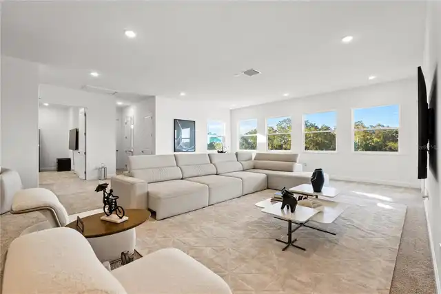 Listing Photo 28