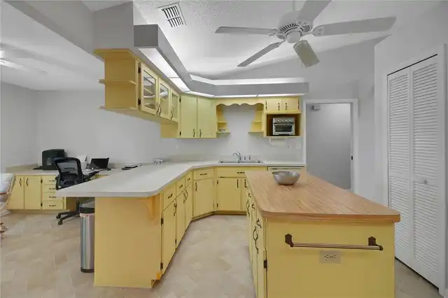 Listing Photo 14