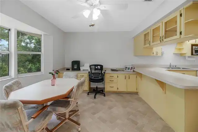 Listing Photo 16