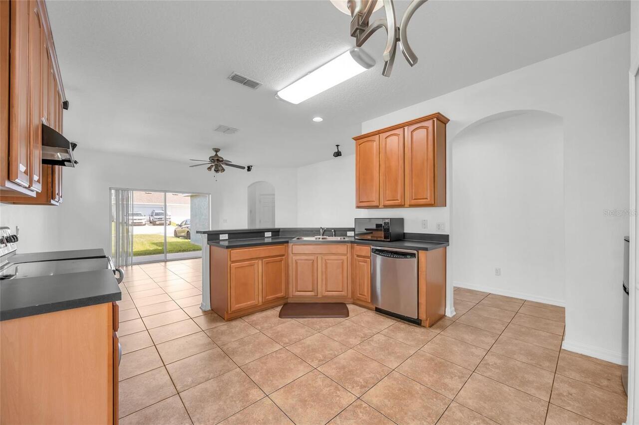 Listing Photo 9