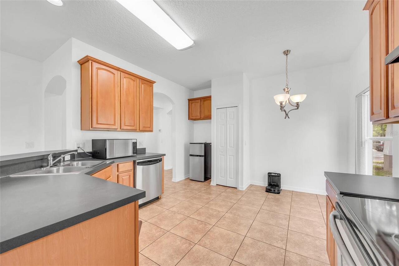 Listing Photo 10