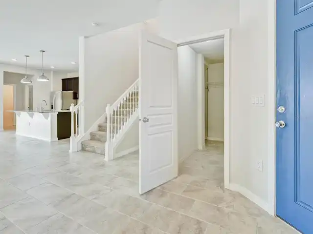 Listing Photo 7