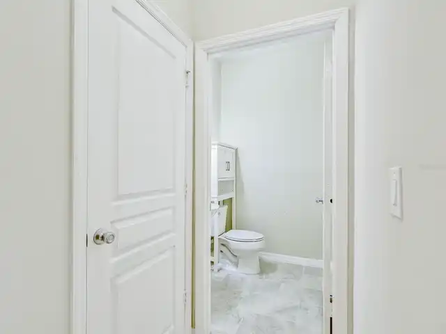 Listing Photo 11