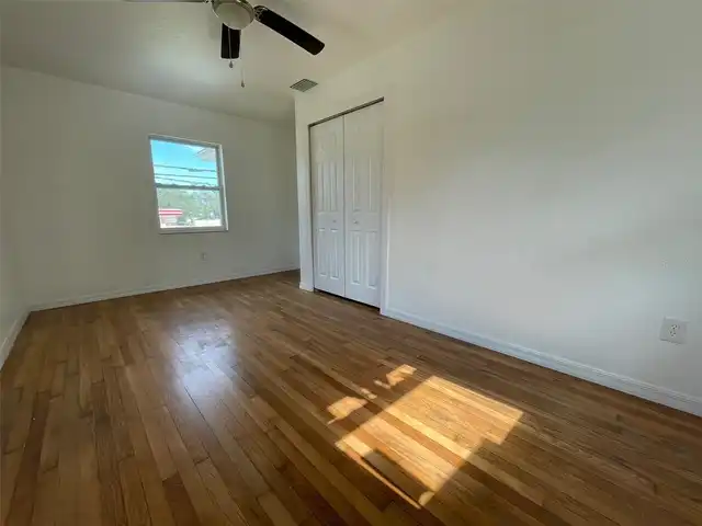 Listing Photo 17