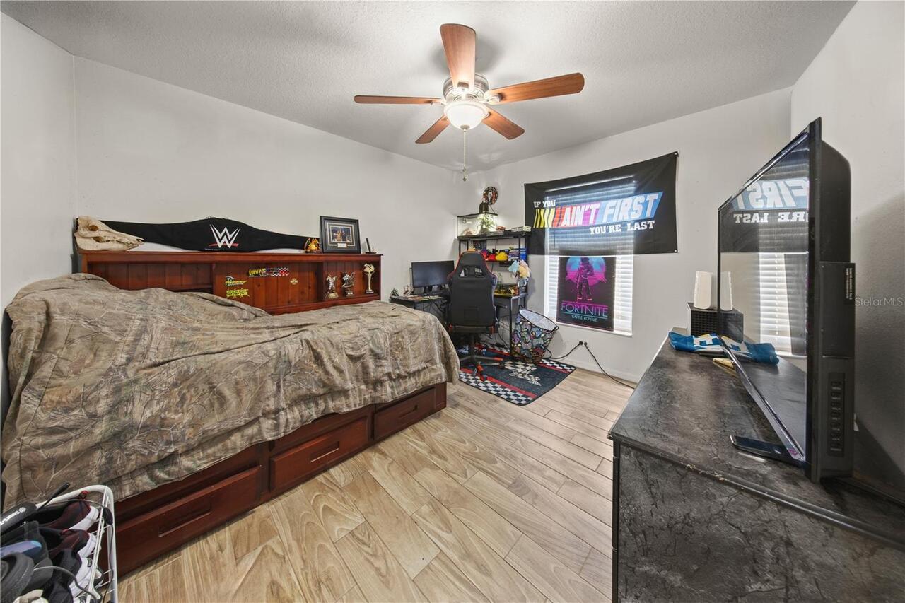 Listing Photo 14