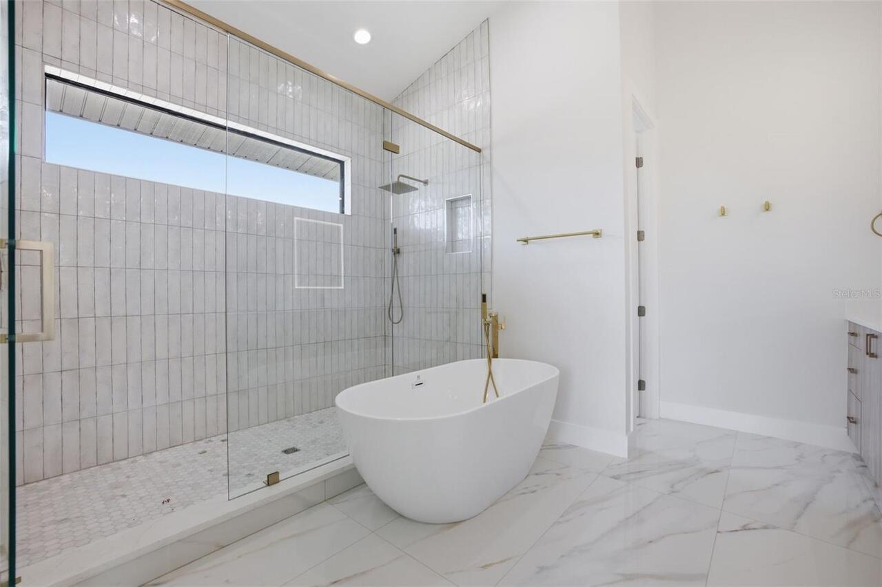 Listing Photo 35