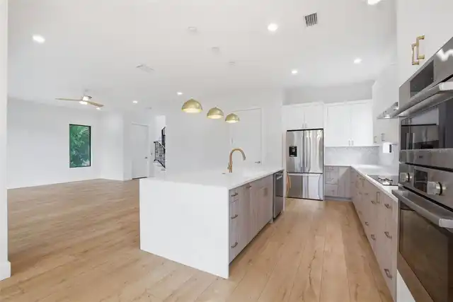 Listing Photo 19