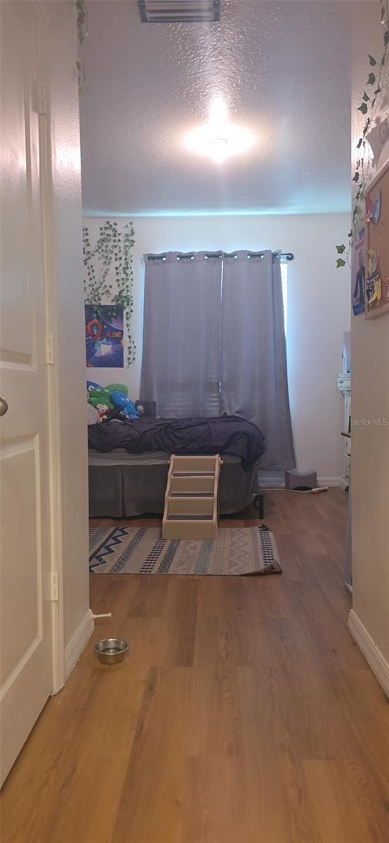 Listing Photo 10
