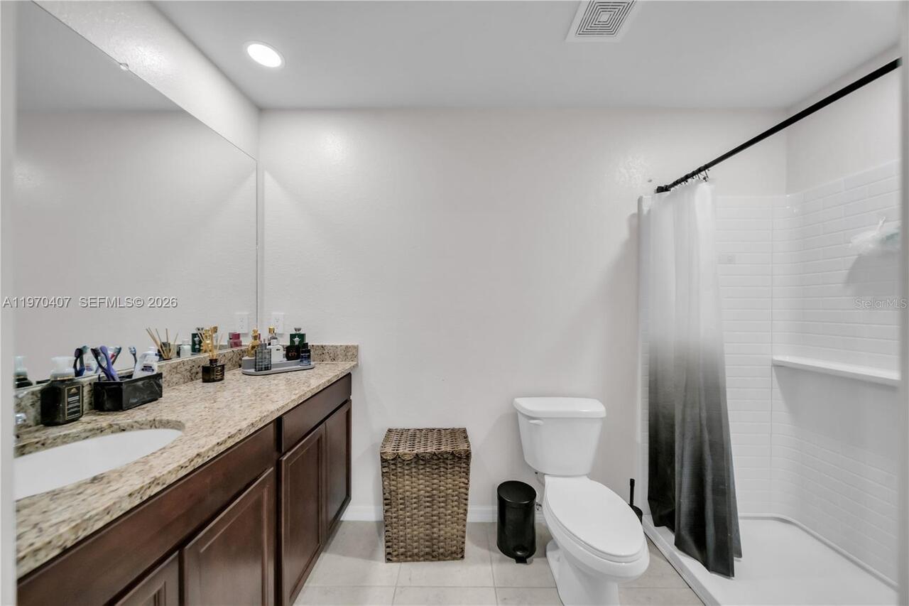 Listing Photo 16
