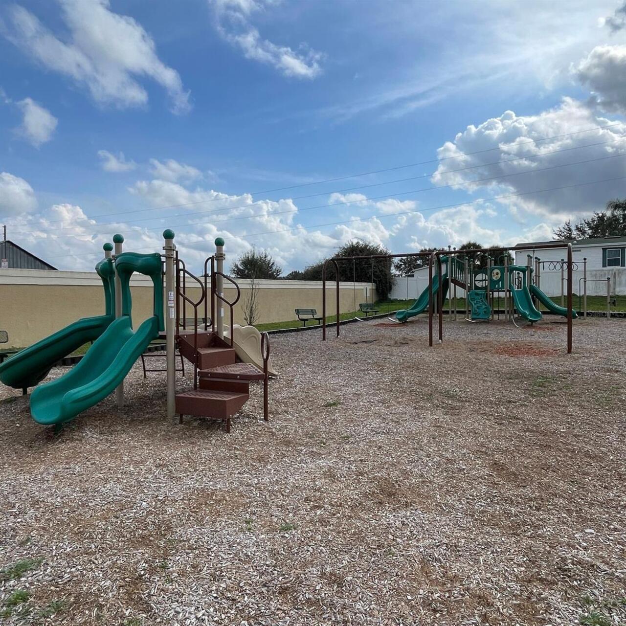 Listing Photo 14