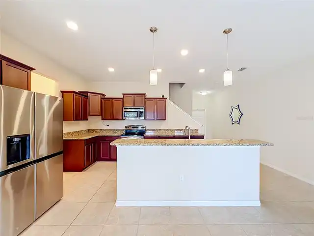 Listing Photo 8