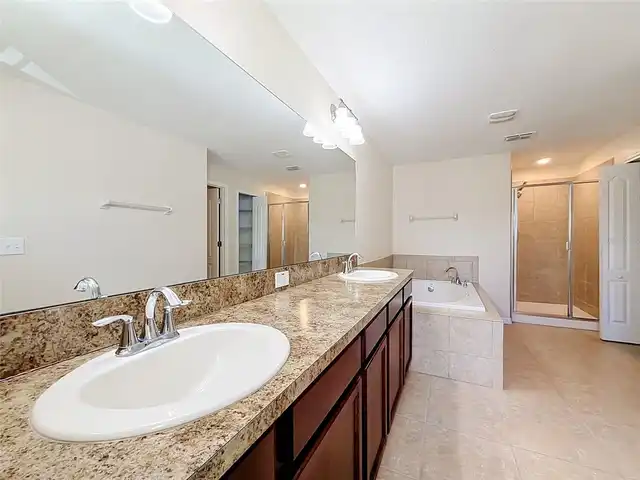 Listing Photo 25
