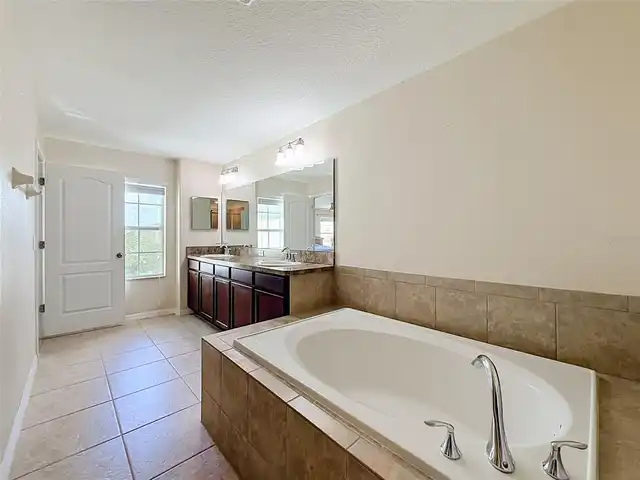 Listing Photo 27