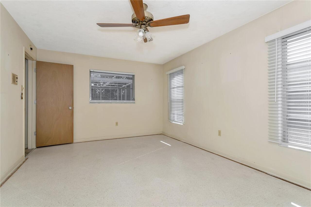 Listing Photo 17