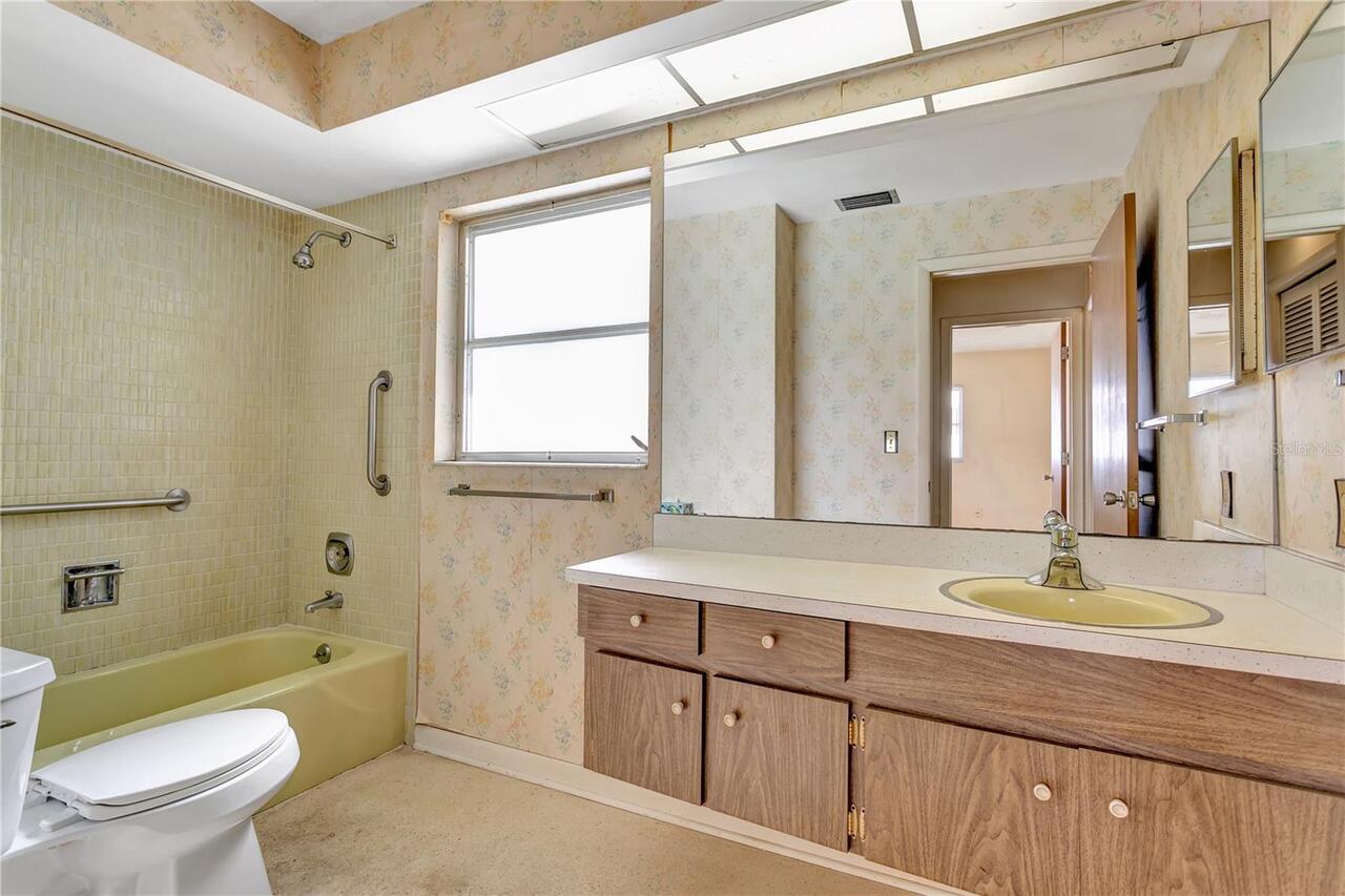 Listing Photo 25