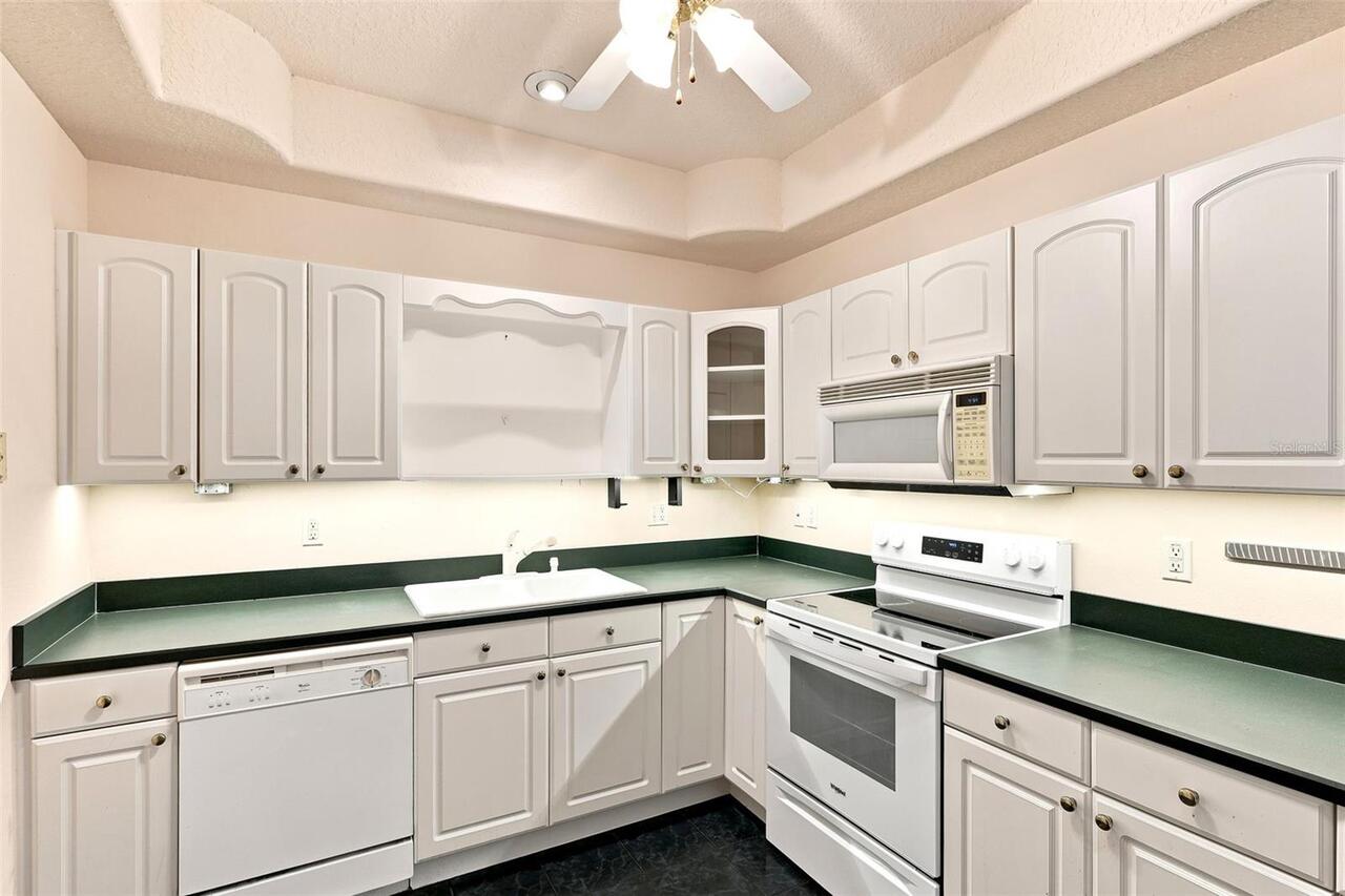 Listing Photo 16