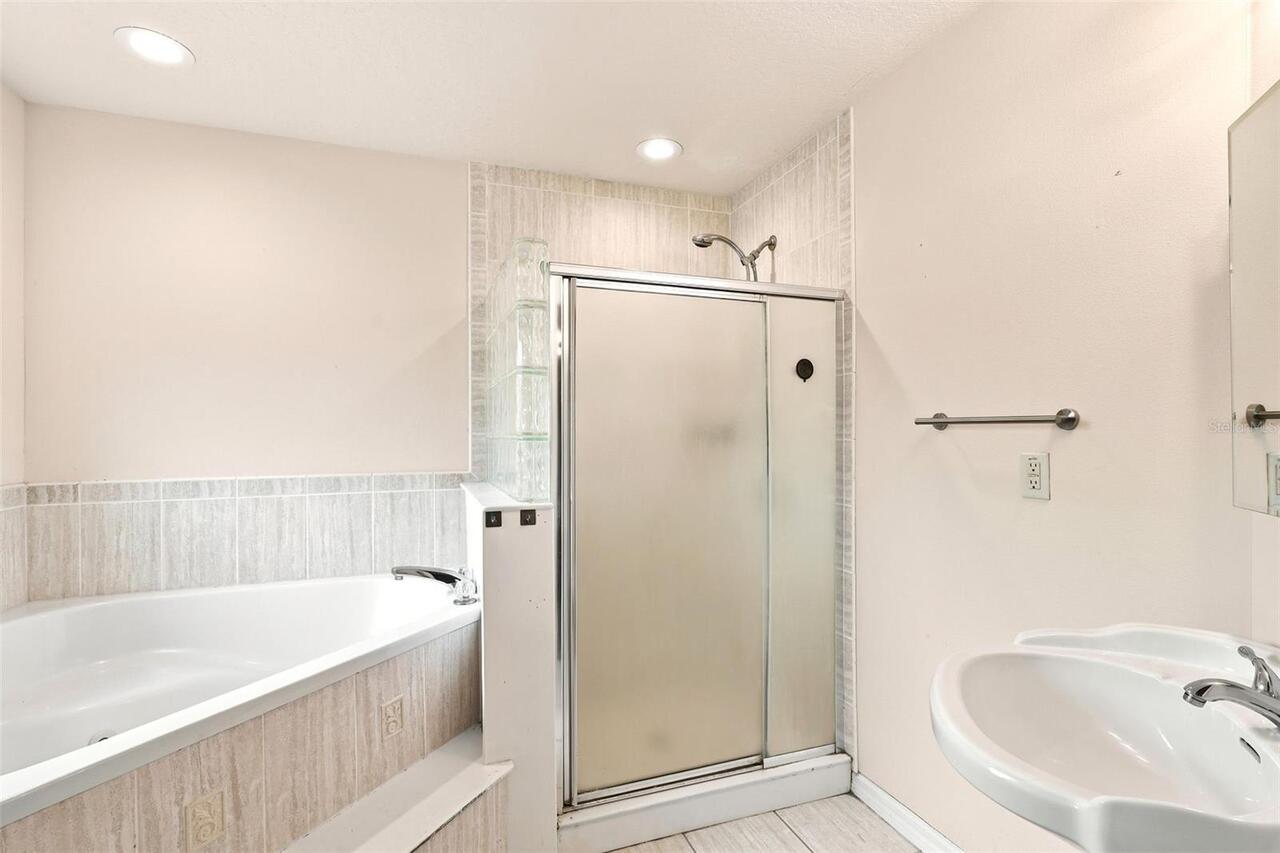 Listing Photo 28
