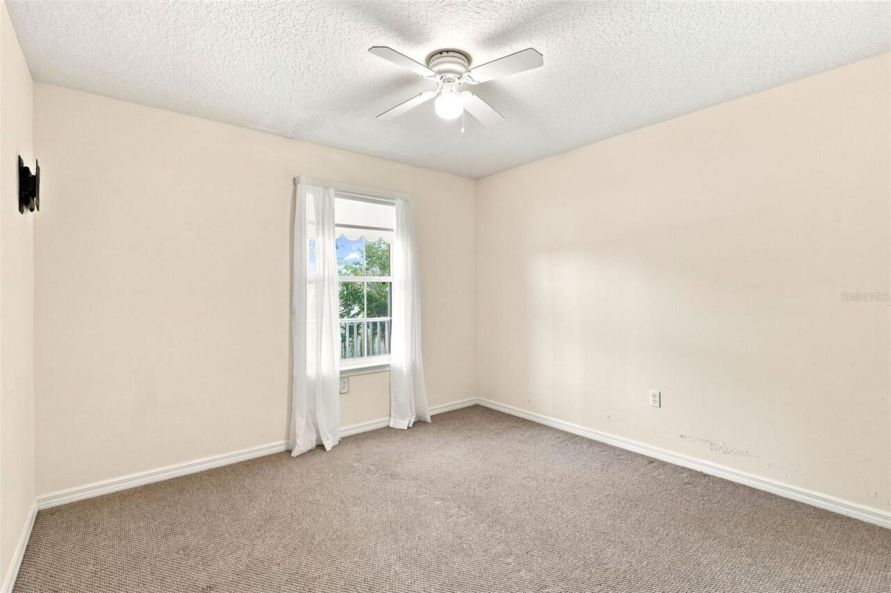 Listing Photo 32