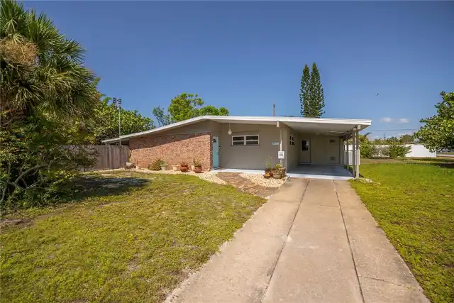 Listing Photo 8