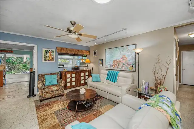 Listing Photo 13