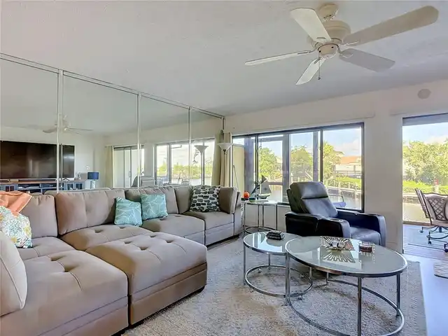 Listing Photo 23