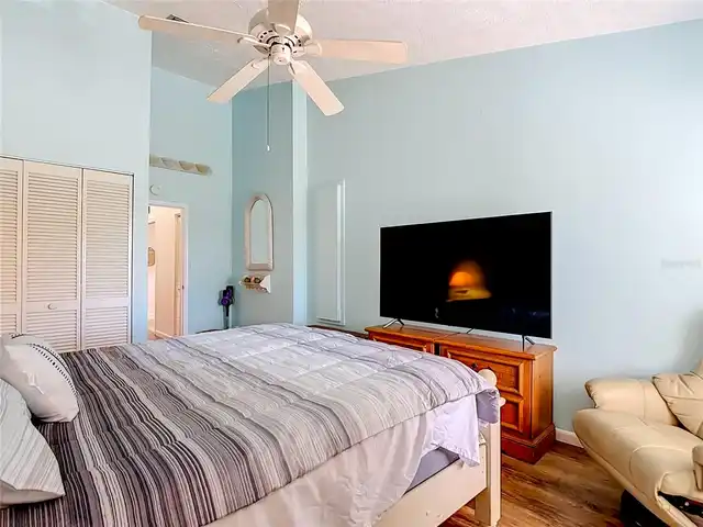 Listing Photo 35