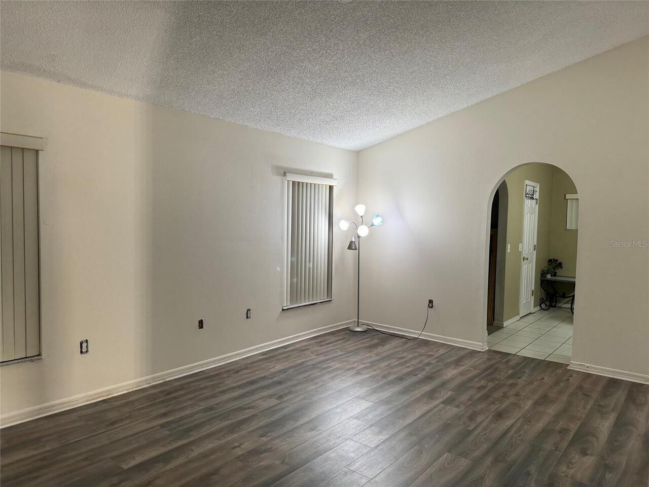 Listing Photo 8