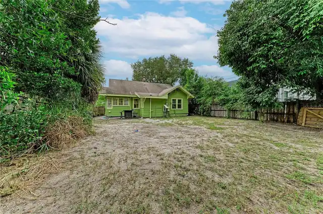 Listing Photo 9