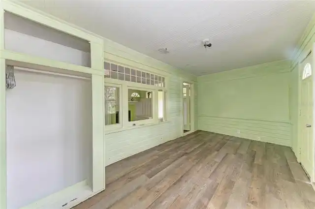 Listing Photo 15