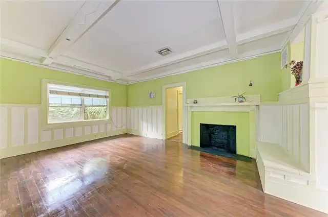 Listing Photo 16