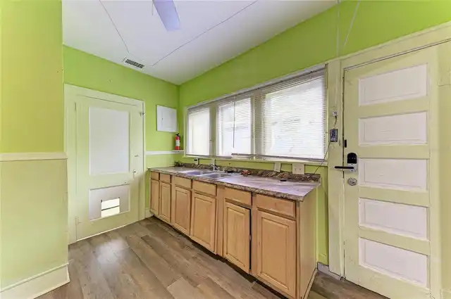Listing Photo 20