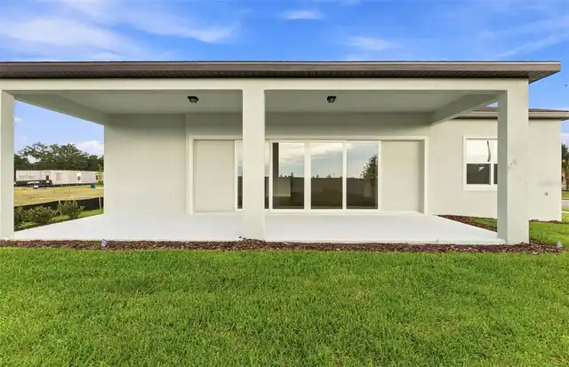 Listing Photo 17
