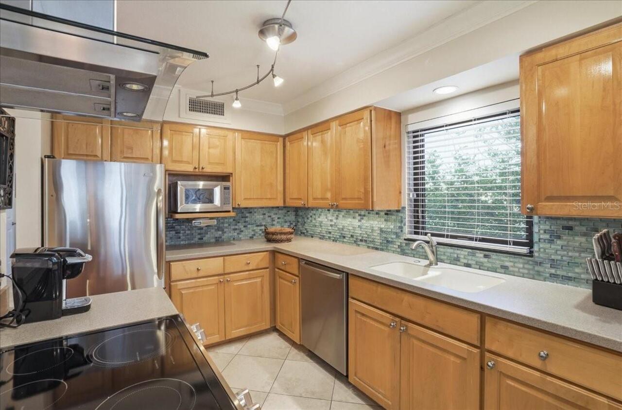 Listing Photo 17